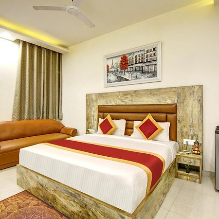 Gracious By Vishesh Hotels & Home Stay New Delhi Extérieur photo