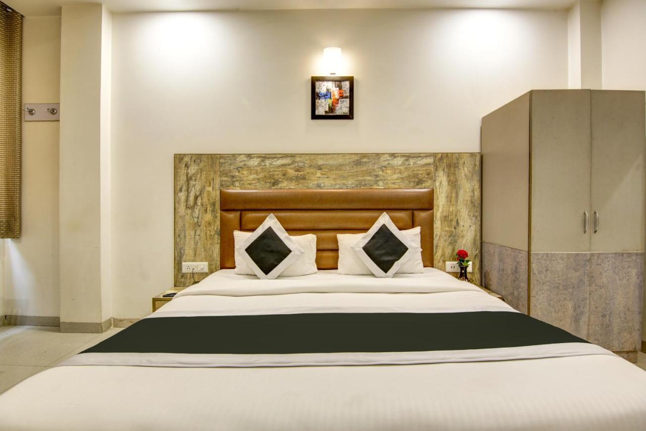 Gracious By Vishesh Hotels & Home Stay New Delhi Extérieur photo