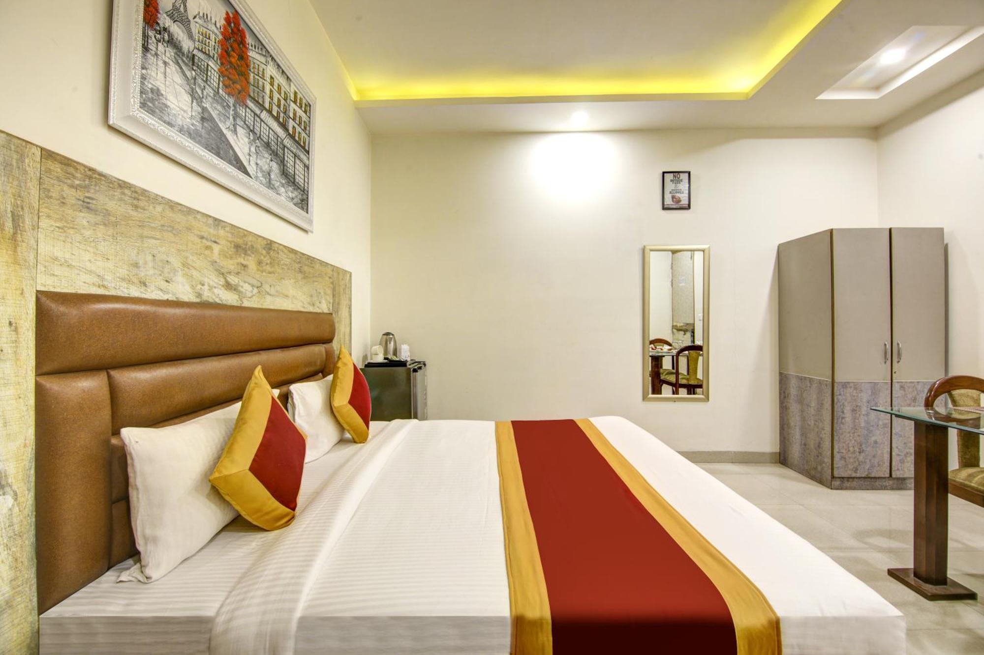 Gracious By Vishesh Hotels & Home Stay New Delhi Extérieur photo