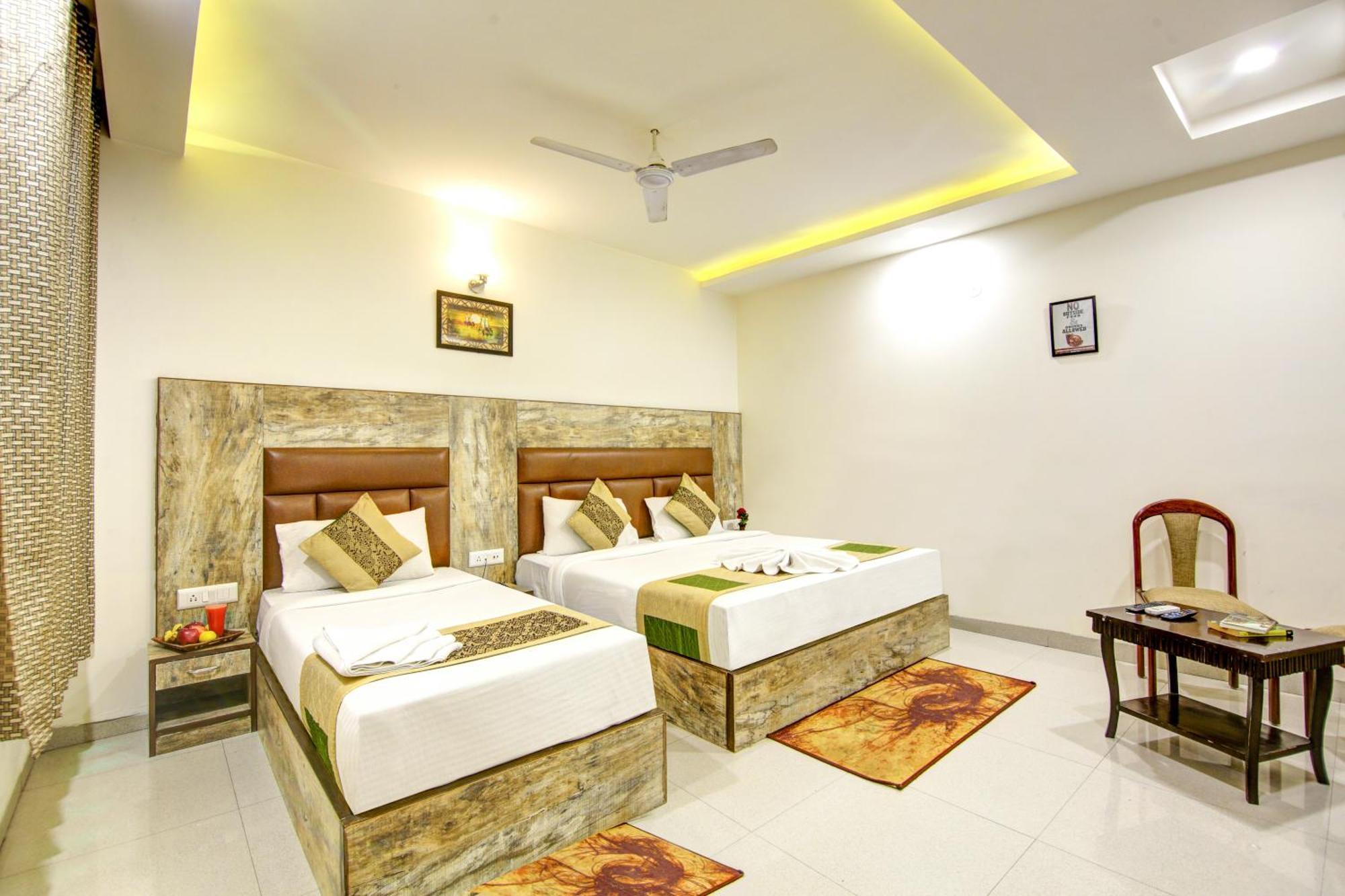 Gracious By Vishesh Hotels & Home Stay New Delhi Extérieur photo