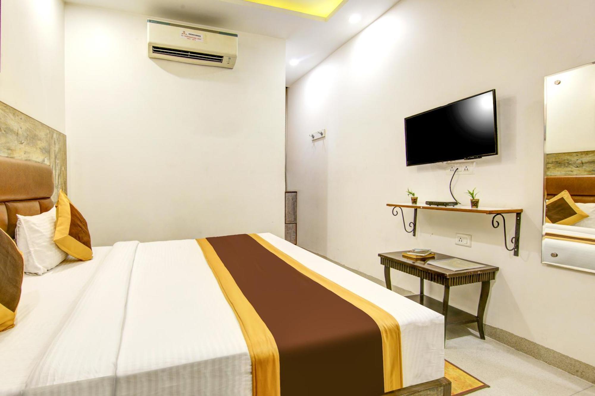 Gracious By Vishesh Hotels & Home Stay New Delhi Extérieur photo